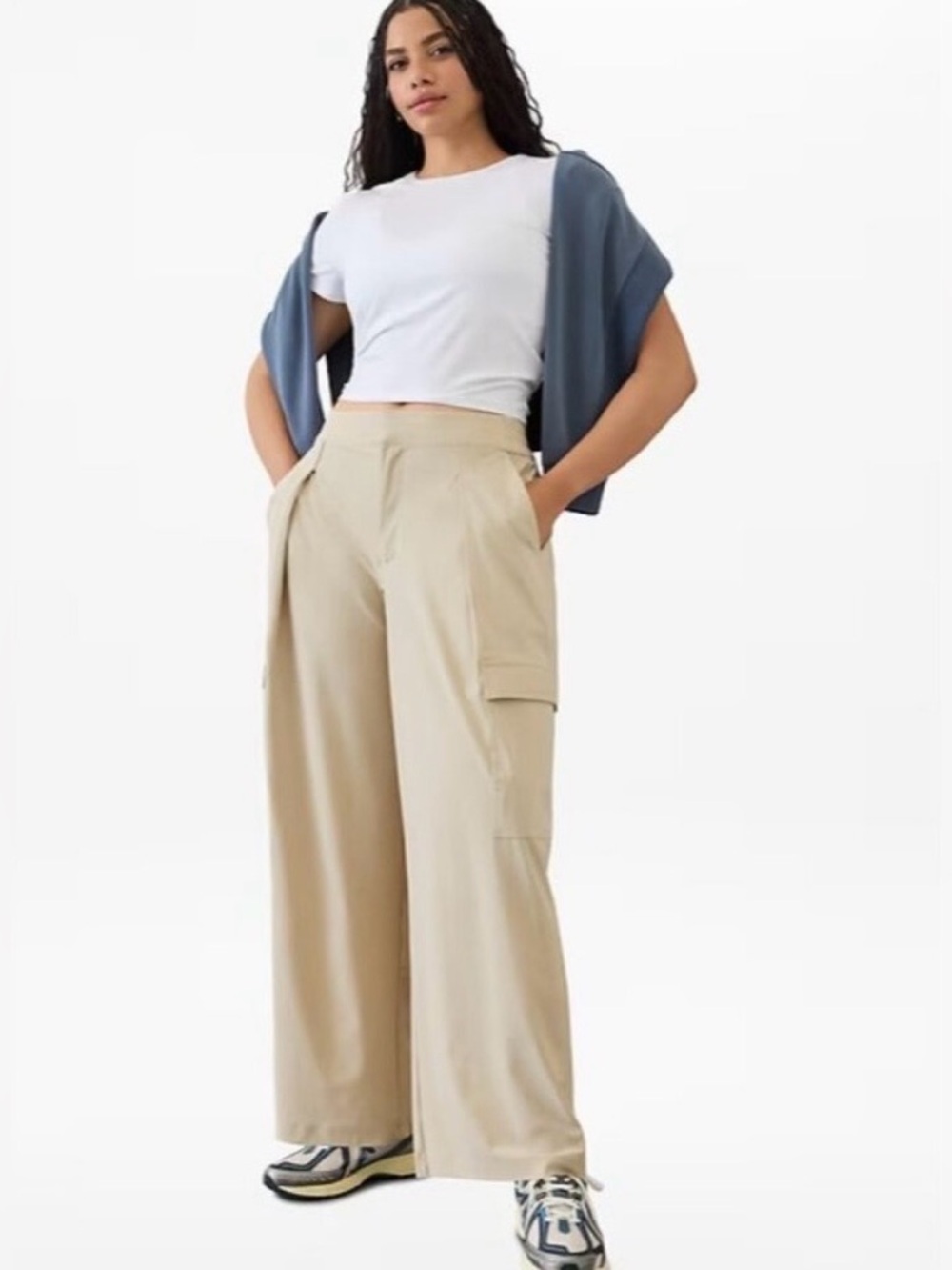 Athleta Women’s Pinnacle High Rise Cargo Trouser, Beige, Size 16